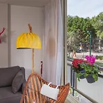Boulevard View 2 Bedrooms Near The Beach