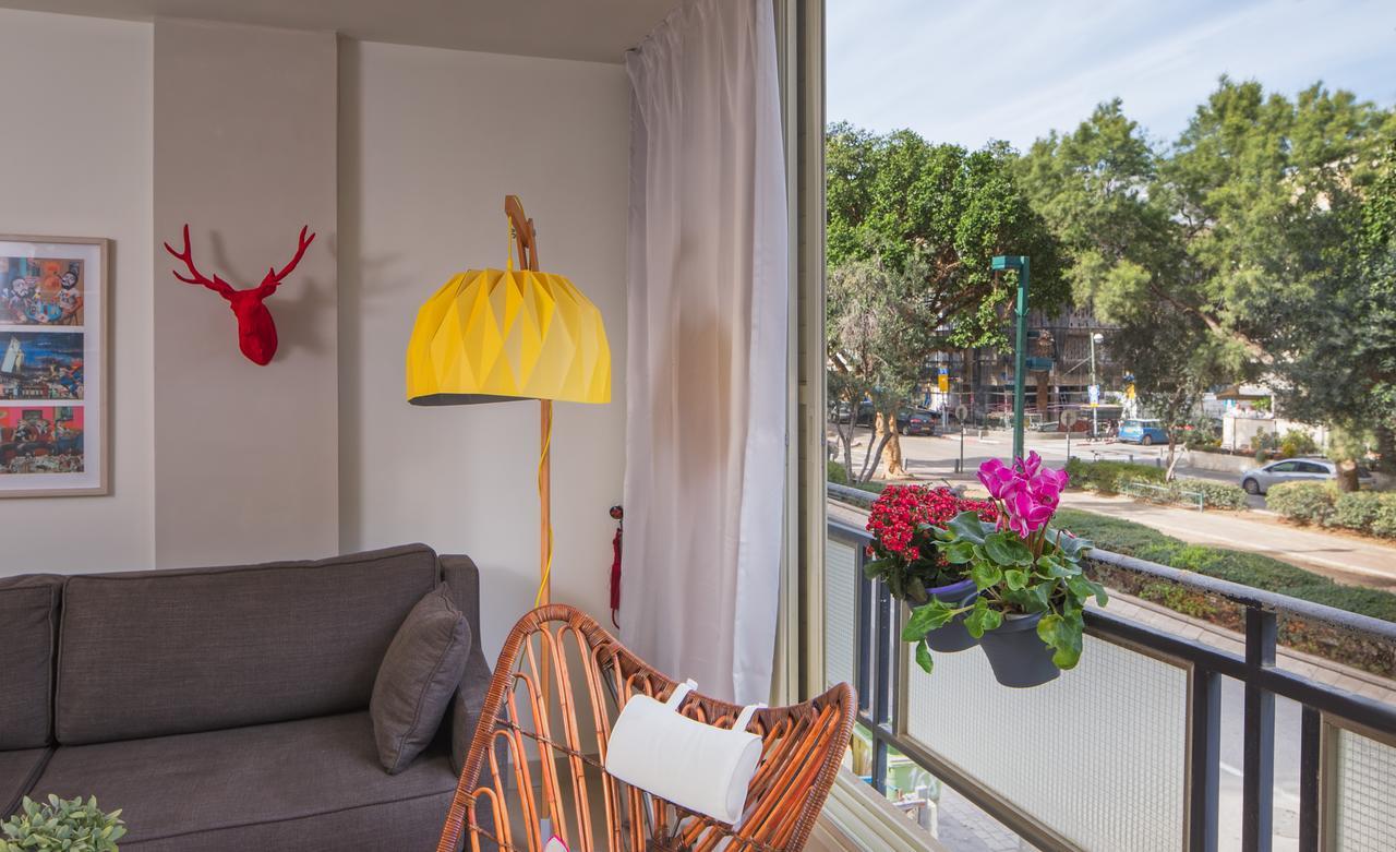 Apartment Boulevard View 2 Bedrooms Near The Beach *