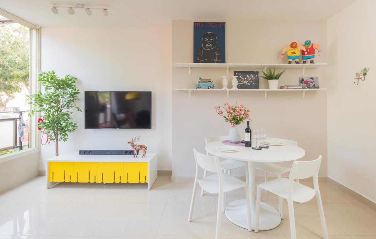 Boulevard View 2 Bedrooms Near The Beach * Tel Aviv